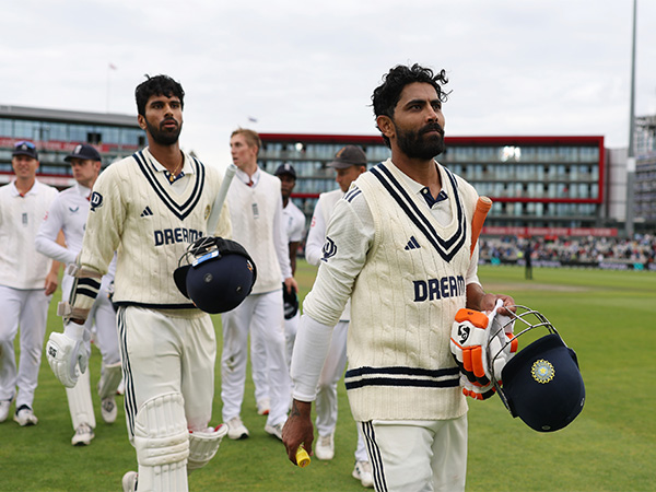 Ravindra Jadeja (right) Washington Sundar (left). (Photo: X/@BCCI) 