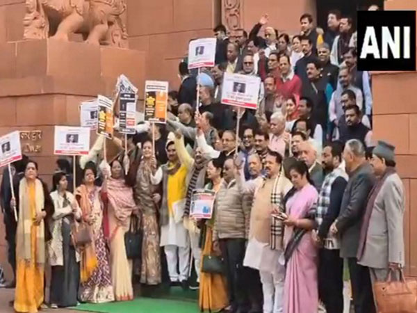 BJP MPs protest in Parliament premises in December last year (Photo/ANI)