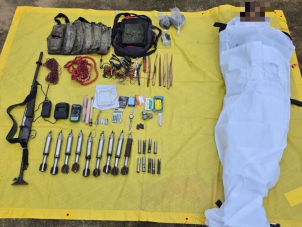 BGL weapon, explosives and Maoist materials recovered from the encounter site (Photo/ Sukma Police)