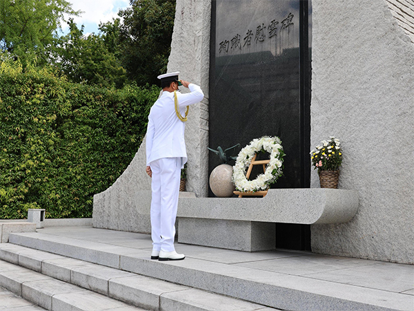 Japan: Navy chief Admiral Dinesh K Tripathi pays tributes at Memorial Cenotaph (Photo/Indian Navy)