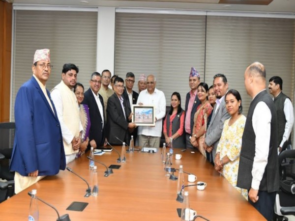Nepalese MPs and leaders from eight political parties pay courtesy visit to Gujarat CM Bhupendra Patel (Photo/CMO)