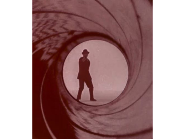 James Bond (Photo/Instagram@warnerbrosentertainment)