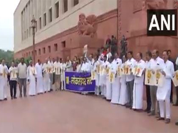 INDIA bloc MPs protest in Parliament premises over Bihar SIR (Photo/ANI)