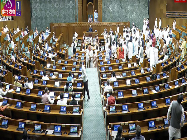 Visuals from inside Lok Sabha (Photo/SansadTV)