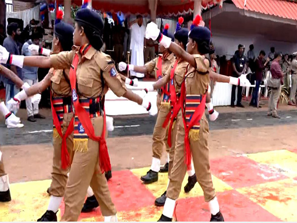  CM Pinarayi Vijayan attends the 15th anniversary parade of student police cadet (Photo/ANI)