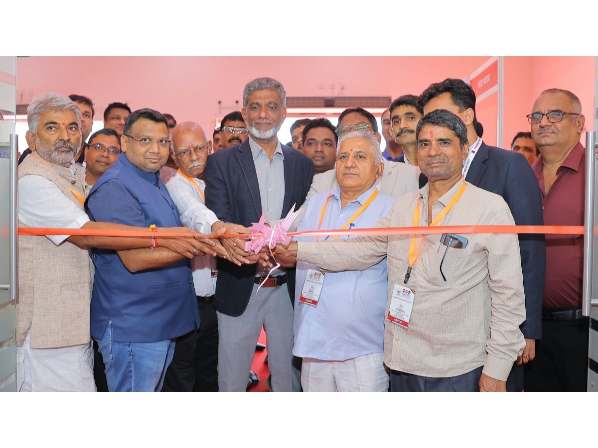 Max Fresh Unveils Next-Generation Cookware at Vibrant India 2025, Chennai