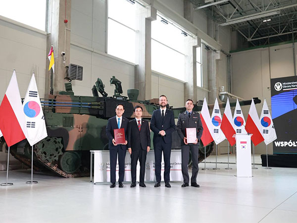 Poland signs USD 6.5 billion deal with South Korea for 2nd Batch of K2 Tanks (Photo/X@KosiniakKamysz)