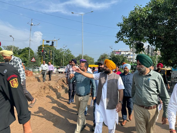 Punjab Minister Hardeep Singh Mundia reviews ongoing Storm Waterline Project in Mohali (Photo/ DPRO SAS Nagar)