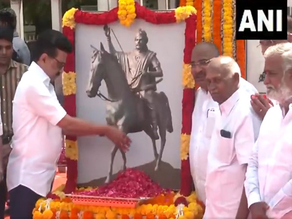CM M. K. Stalin offereing flowers to freedom fighter Dheeran Chinnamalai  portrait (Photo/ANI)