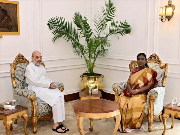 Union Minister Amit Shah called on President Droupadi Murmu (Photo/X@rashtrapatibhvn)