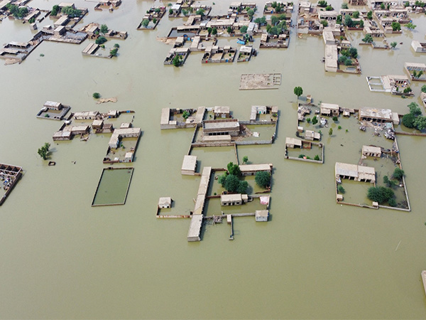 Floods across Pakistan forced thousands to flee their homes overnight (File Photo/Reuters)