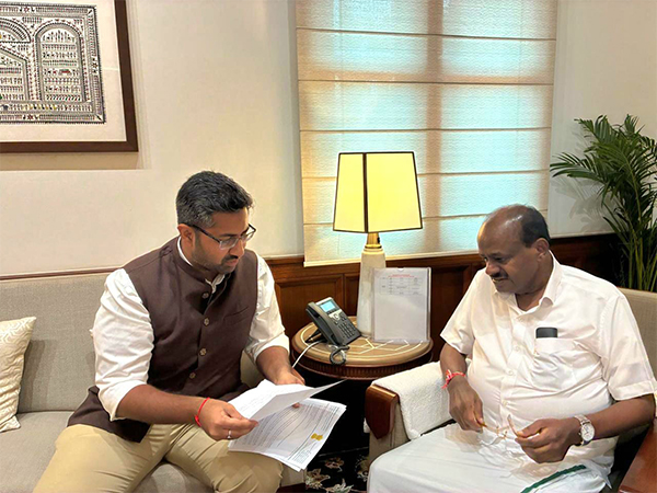 Visakhapatnam MP Sribharath meets Union Steel Minister Kumaraswamy(Photo/ANI)