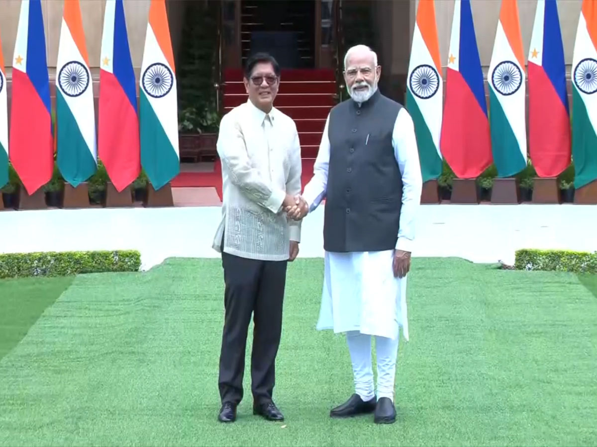 Philippines President Ferdinand R Marcos Jr with Prime Minister Narendra Modi (Image/ANI)