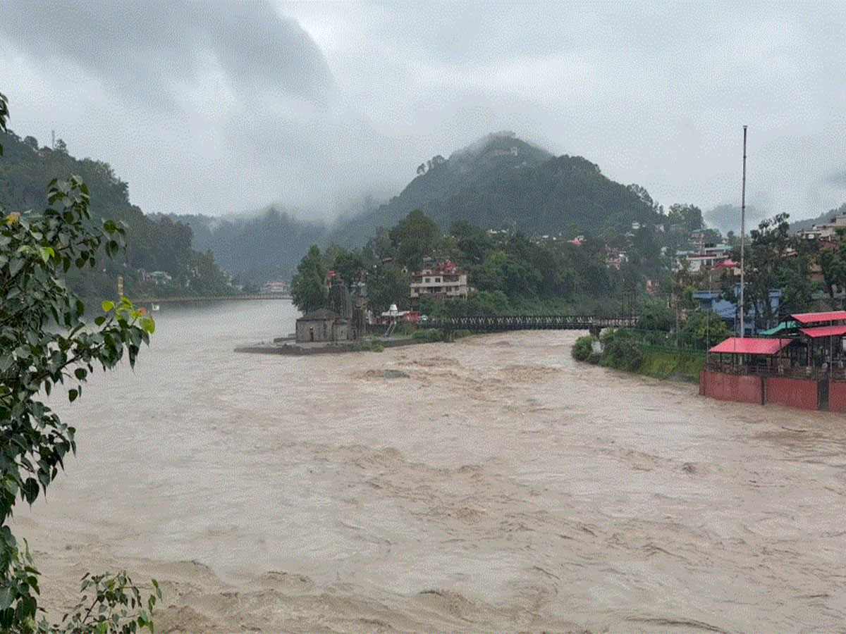 Continuous heavy rainfall caused the Beas River to swell Into full spate (Photo/ANI)
