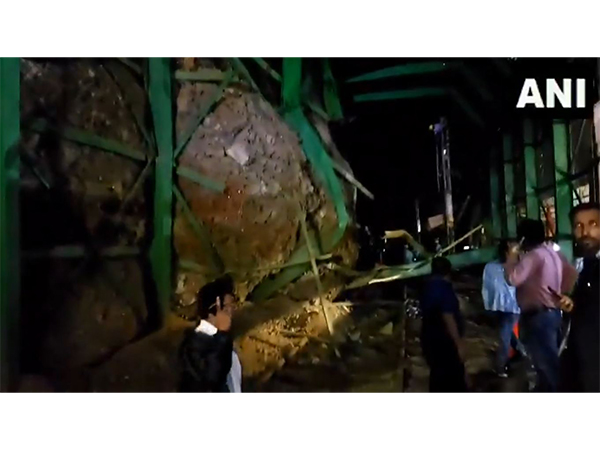 Boulder on the track between Haridwar-Motichur section. (Photo/ANI)