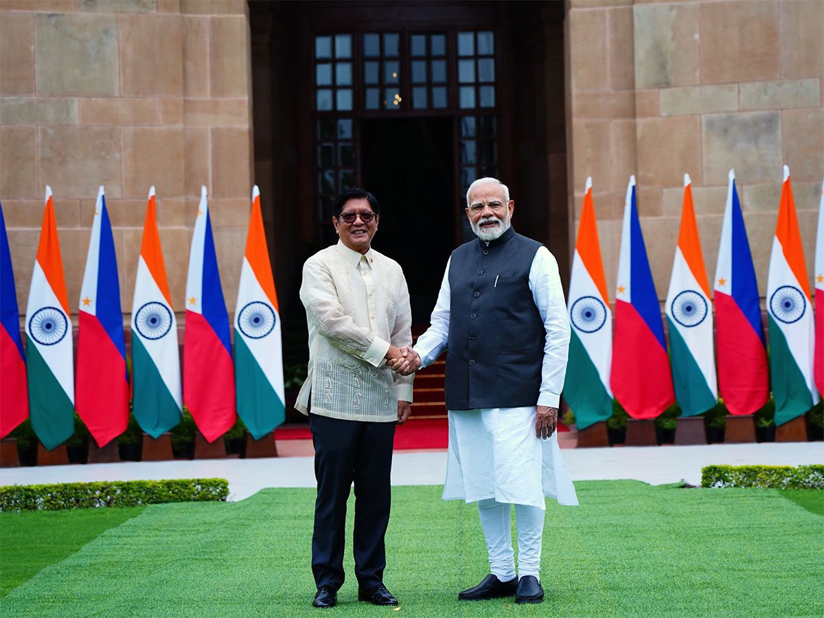 Prime Minister Narendra Modi with Philippines President Ferdinand R Marcos Jr (Image: X@MEAIndia) Prime Minister Narendra Modi with Philippines President Ferdinand R Marcos Jr (Image: X@MEAIndia)