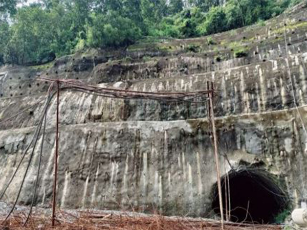 Photograph showing T7 Access Tunnel Portal support (Photo/IRCON)