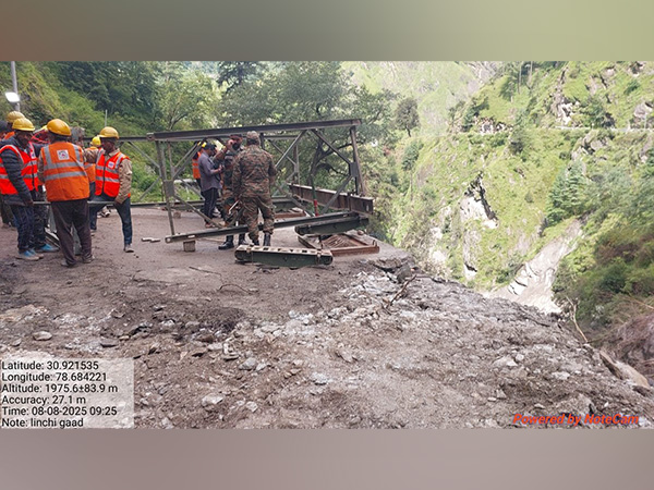 Valley Bridge construction speeds up on Gangotri Highway amid restoration works(Photo/Uttarakhand Police)