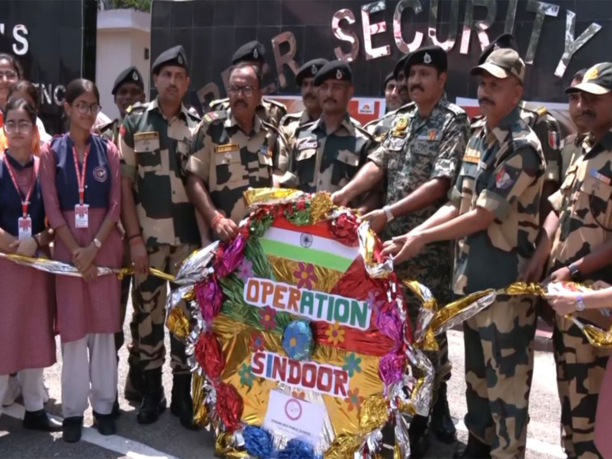 Students celebrate first Rakshabandhan after Operation Sindoor with BSF Jawans at International Border in Jammu (Photo/ANI)