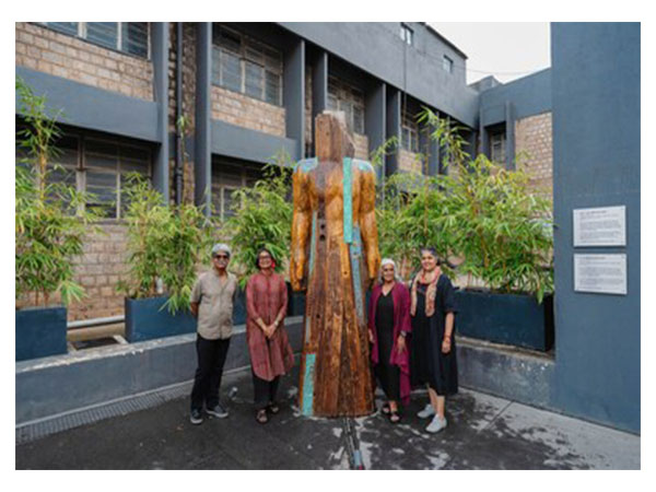 The Zinnov Foundation Team with the artist Arunkumar G and the Sculpture at the Science Gallery Bengaluru