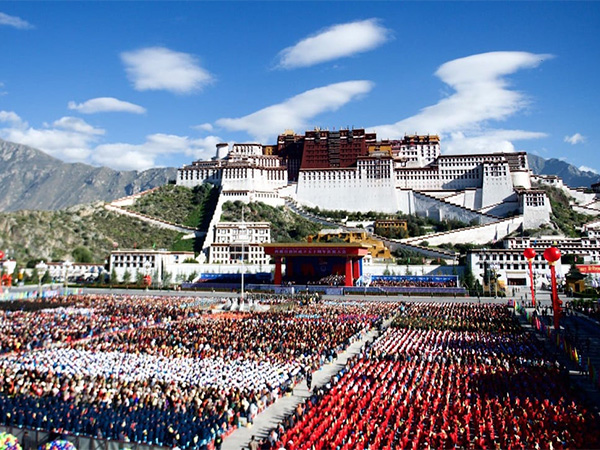 50th anniversary of the so-called TAR in Lhasa, 2015 (Photo/Xinhua) 50th anniversary of the so-called TAR in Lhasa, 2015 (Photo/Xinhua)