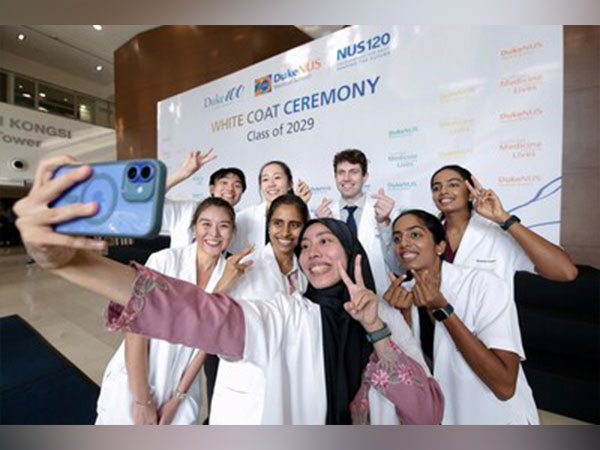 Career-switching professionals, twins and trailblazers: Duke-NUS' Class of 2029 redefines path to medicine