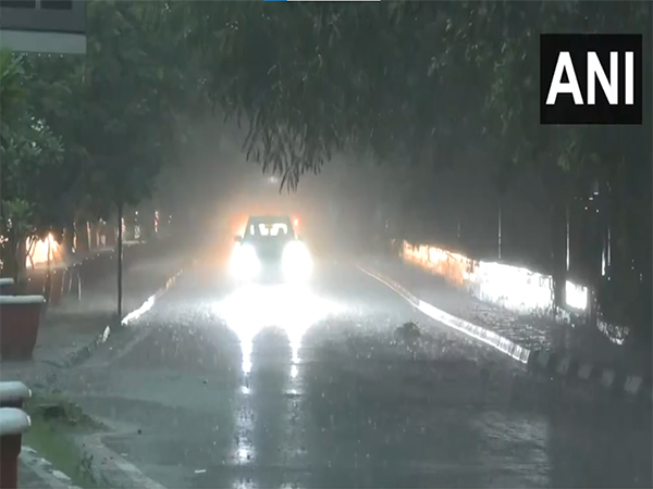 Delhi experience heavy rainfall (Photo/ANI)