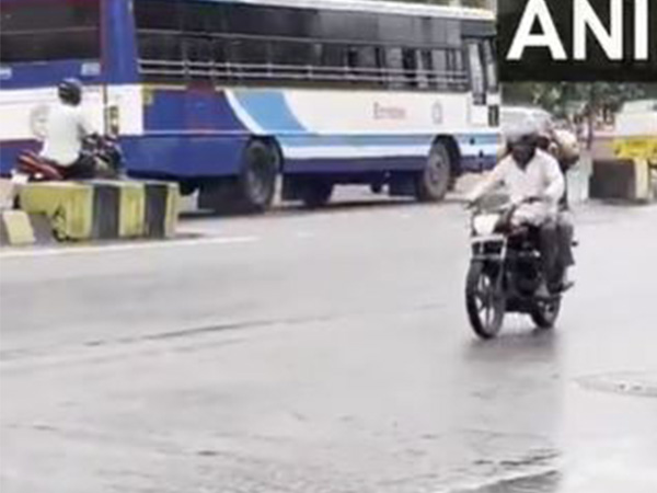 Rain lashes parts of Hyderabad city (Photo/ANI)