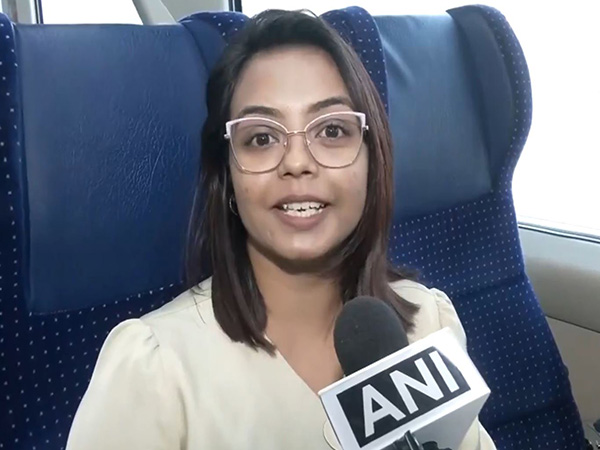 Passengers celebrate the commencement of the new Vande Bharat Express between Nagpur and Pune, praising its comfort and cleanliness(Photo/ANI)
