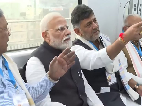 PM Narendra Modi, CM Siddaramaiah and DCM DK Shivakumar (Photo/@DKShivakumar)