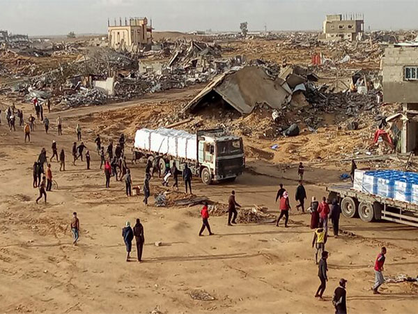 Humanitarian aid truck entering Gaza (File Photo/ Reuters)