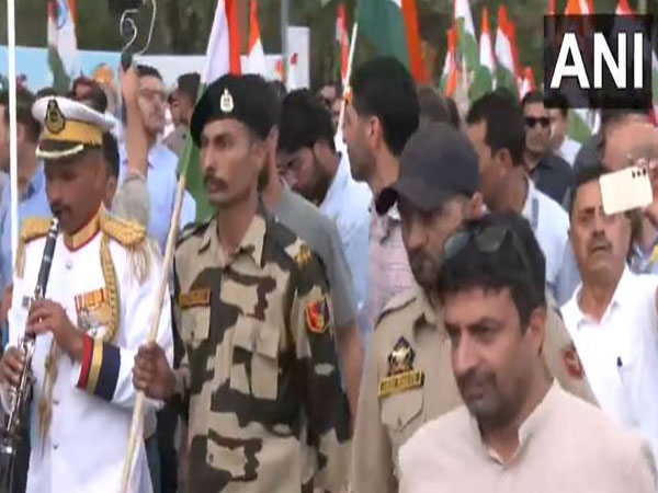 The yatra saw the participation of hundreds of residents of JK. (Photo/ANI)