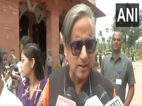  Congress MP Shashi Tharoor (Photo/ANI)