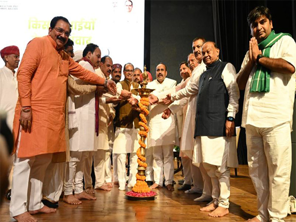 Farmers thank PM Modi for bold stance in trade agreements despite foreign pressure (Photo: @PIBHindi/X)