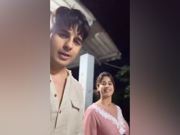 Actors Sidharth Malhotra and Janhvi Kapoor (Image source: Instagram)