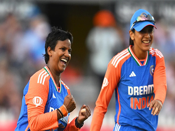 Deepti Sharma and Smriti Mandhana (Photo: ICC)