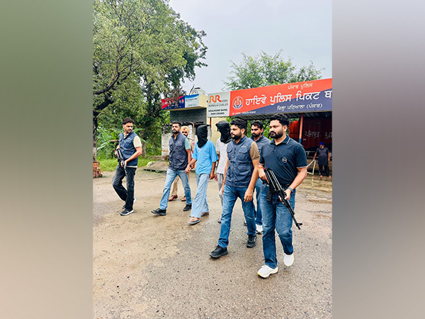 Wanted operatives of Lawrence Bishnoi gang in police custody (Photo/Punjab Police)