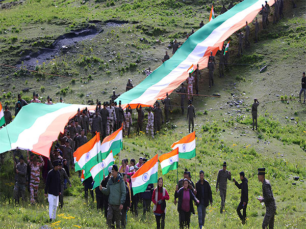 Indian Army, ITBP, local populace unite for historic ‘Tiranga March’ at 14,000 ft in Arunachal Pradesh's Tawang (Photo/ANI)