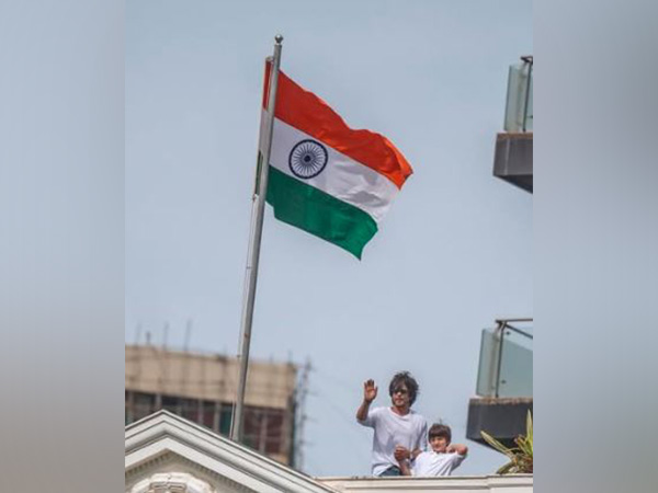 Shah Rukh Khan wishes on Independence Day (Photo/Instagram@iamsrk)