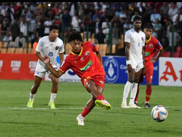 Shillong Lajong FC player in action (Photo: Durand Cup)