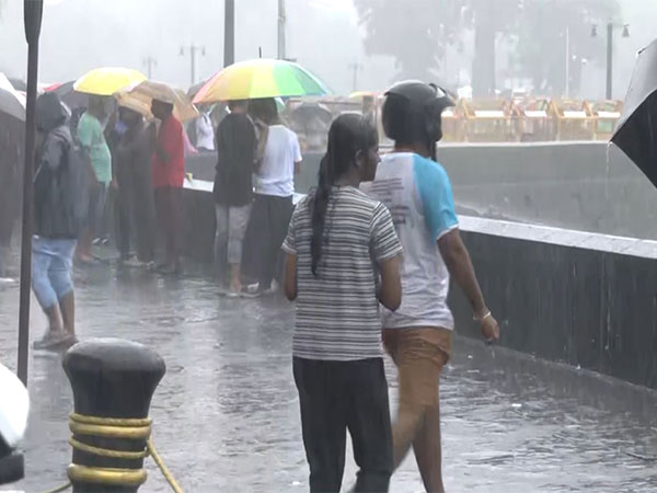 Visual of heavy rainfall in Mumbai's Gateway of India (Photo/ANI)