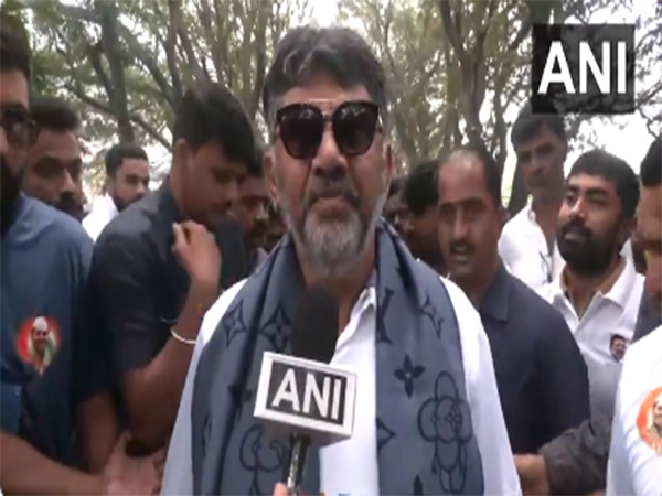 Karnataka Deputy Chief Minister DK Shivakumar at  Run for Rajiv marathon (Photo/ANI)
