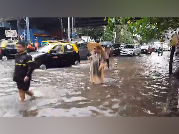 All schools, colleges closed for tomorrow as IMD issues red alert warning in Mumbai. (Visual from Matunga area) (Photo/ANI)