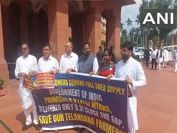 Telangana MPs protest to demand urea for farmers (Photo/ANI)