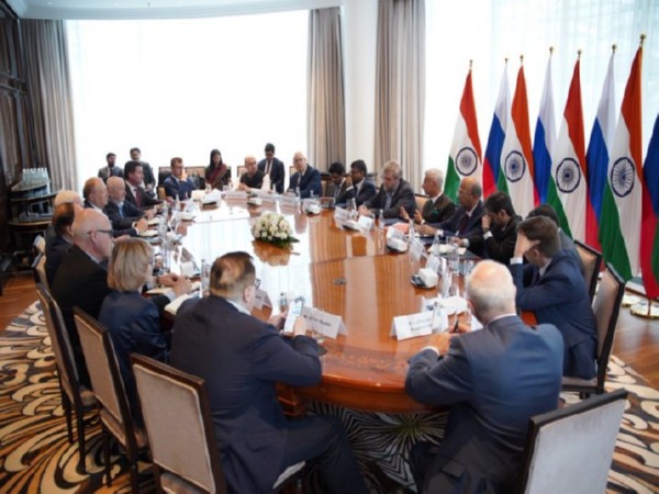 External Affairs Minister S. Jaishankar interacts with Russian scholars and think tank representatives in Moscow (Image: X/@DrSJaishankar)