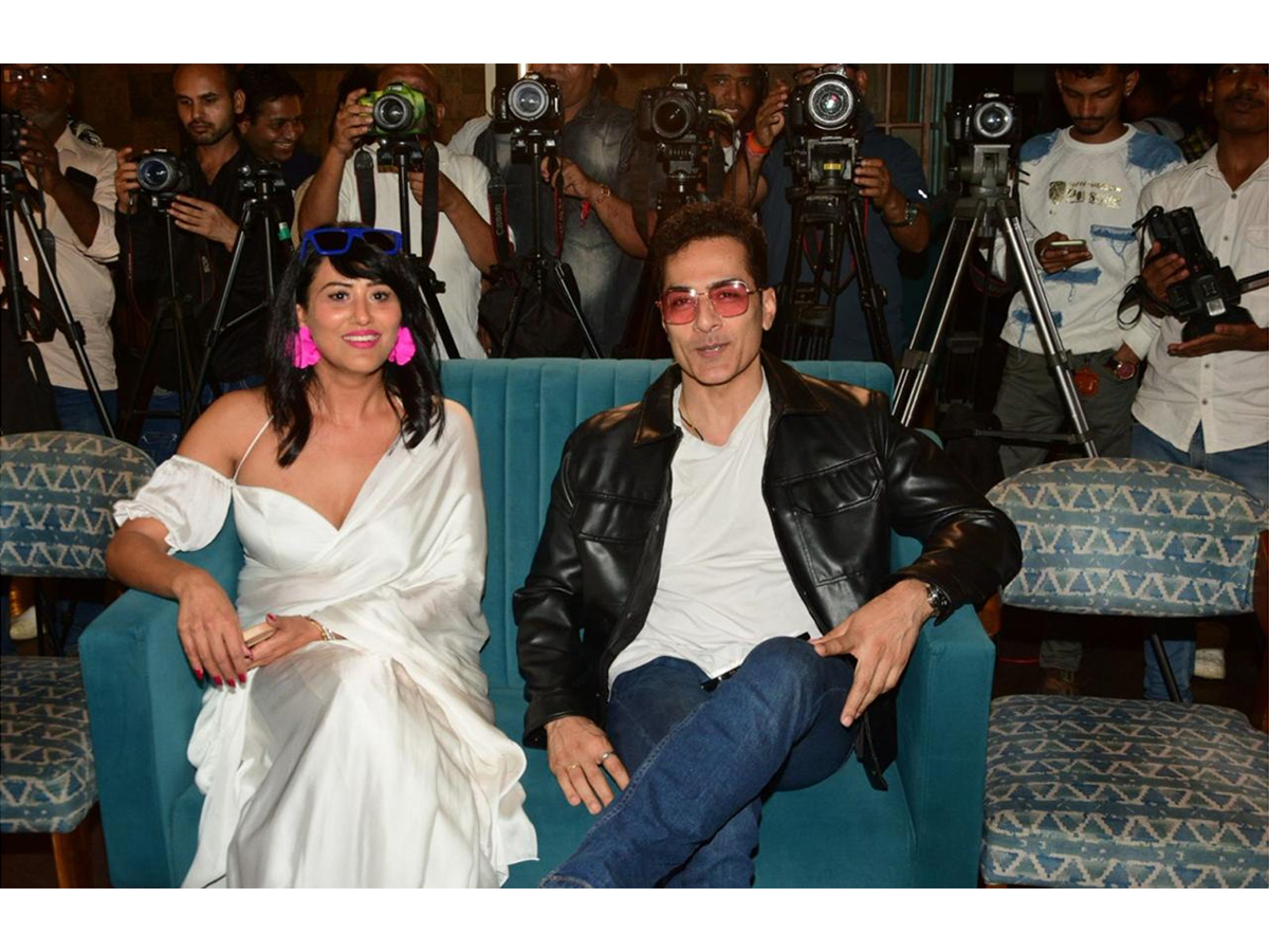 India’s first-ever show where OG female fans grill their favorite male stars… over coffee, laughs, and maybe a little harmless flirting