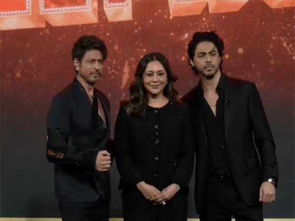 Aryan Khan with SRK, Gauri Khan (Image Source: ANI)