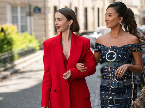 A still from Emily in Paris Season 5 (Photo/instagram/@Netflix)