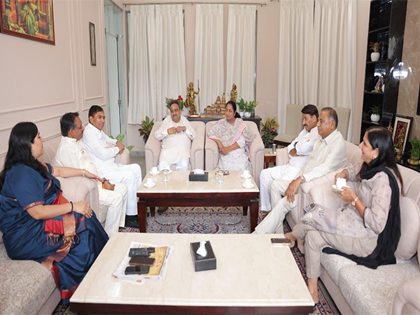 Union Minister Harsh Malhotra and BJP MPs visit Delhi CM Rekha Gupta (Pic Source: BJP MP Praveen Khandelwal)