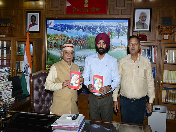 Himachal Governor  Shiv Pratap Shukla with author  Prithi Pal Singh during book release (Photo/ Governor office)